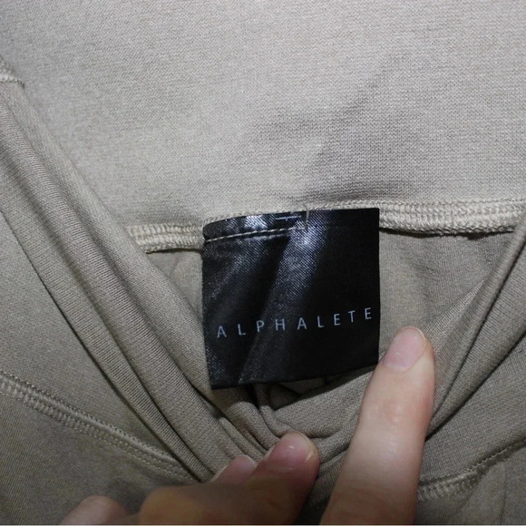 Alphalete Aero Leggings NO SIZE TAG Maybe Small - Picture 8 of 11
